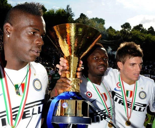 Balotelli đã bắt đầu sự nghiệp của mình tại Inter Milan và giúp họ giành chiến thắng trong mùa bóng 2009-10 tại Serie A